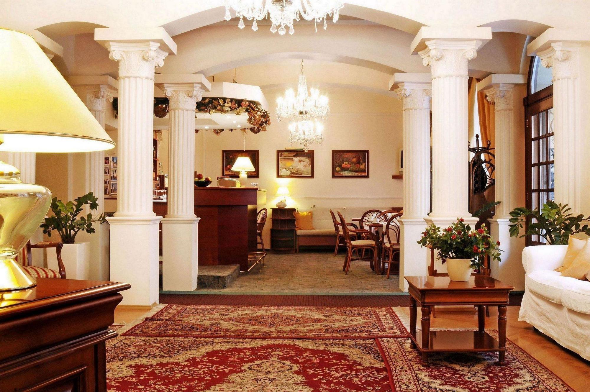 Louren Hotel ปราก ภายนอก รูปภาพ