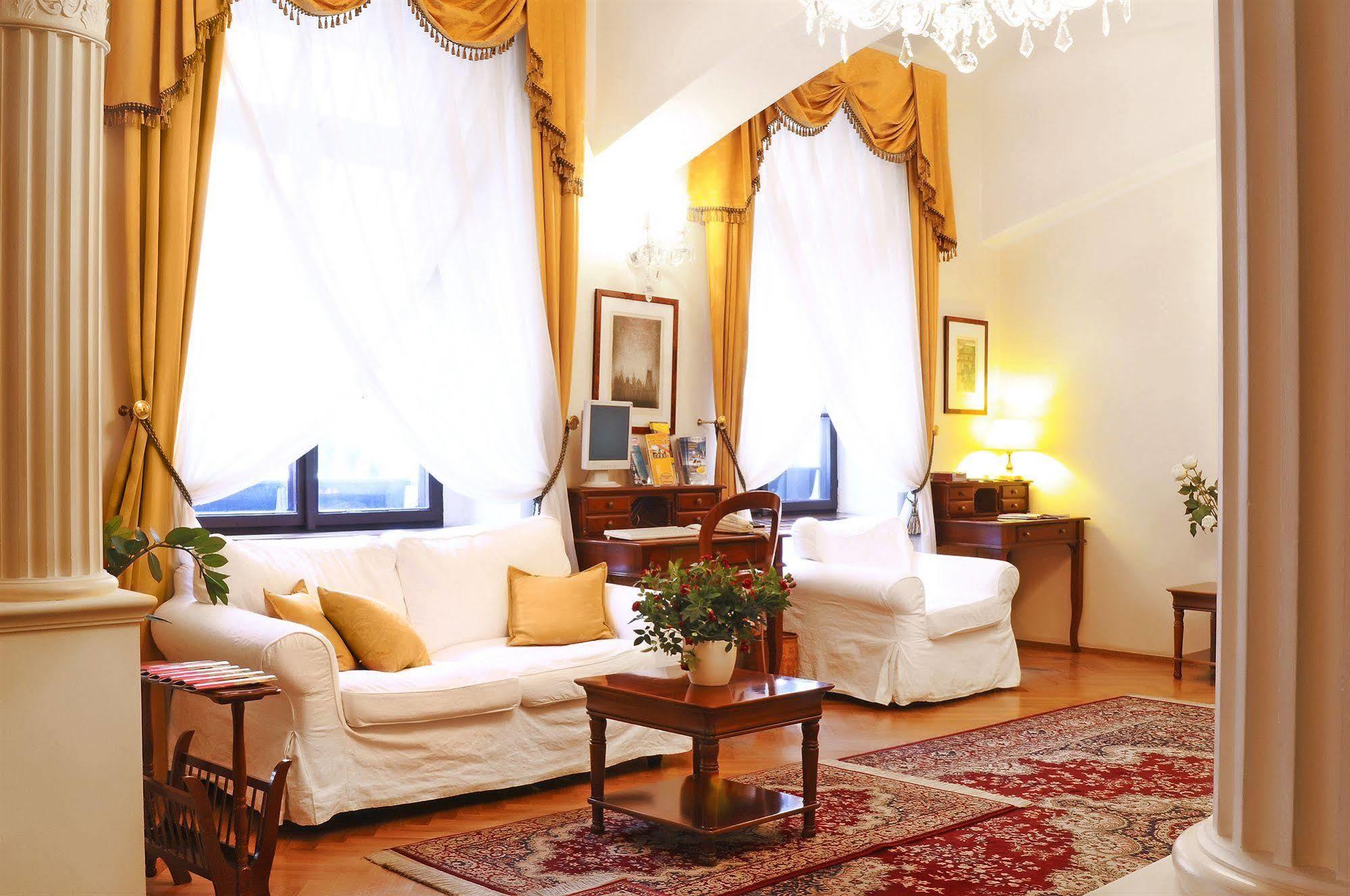 Louren Hotel ปราก ภายนอก รูปภาพ