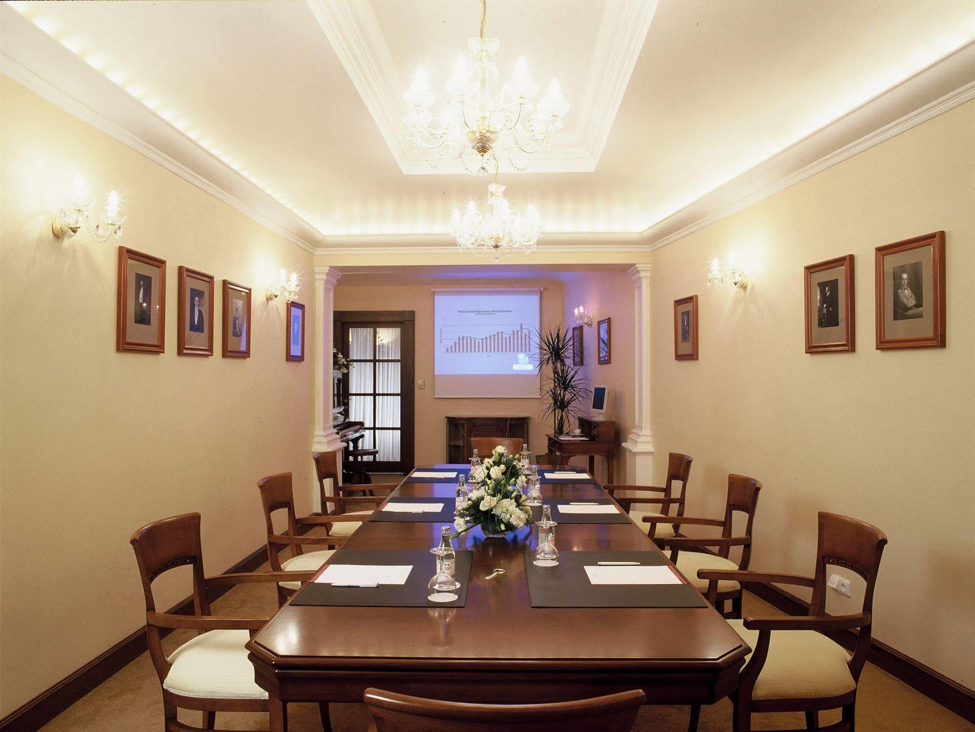 Louren Hotel ปราก ภายนอก รูปภาพ