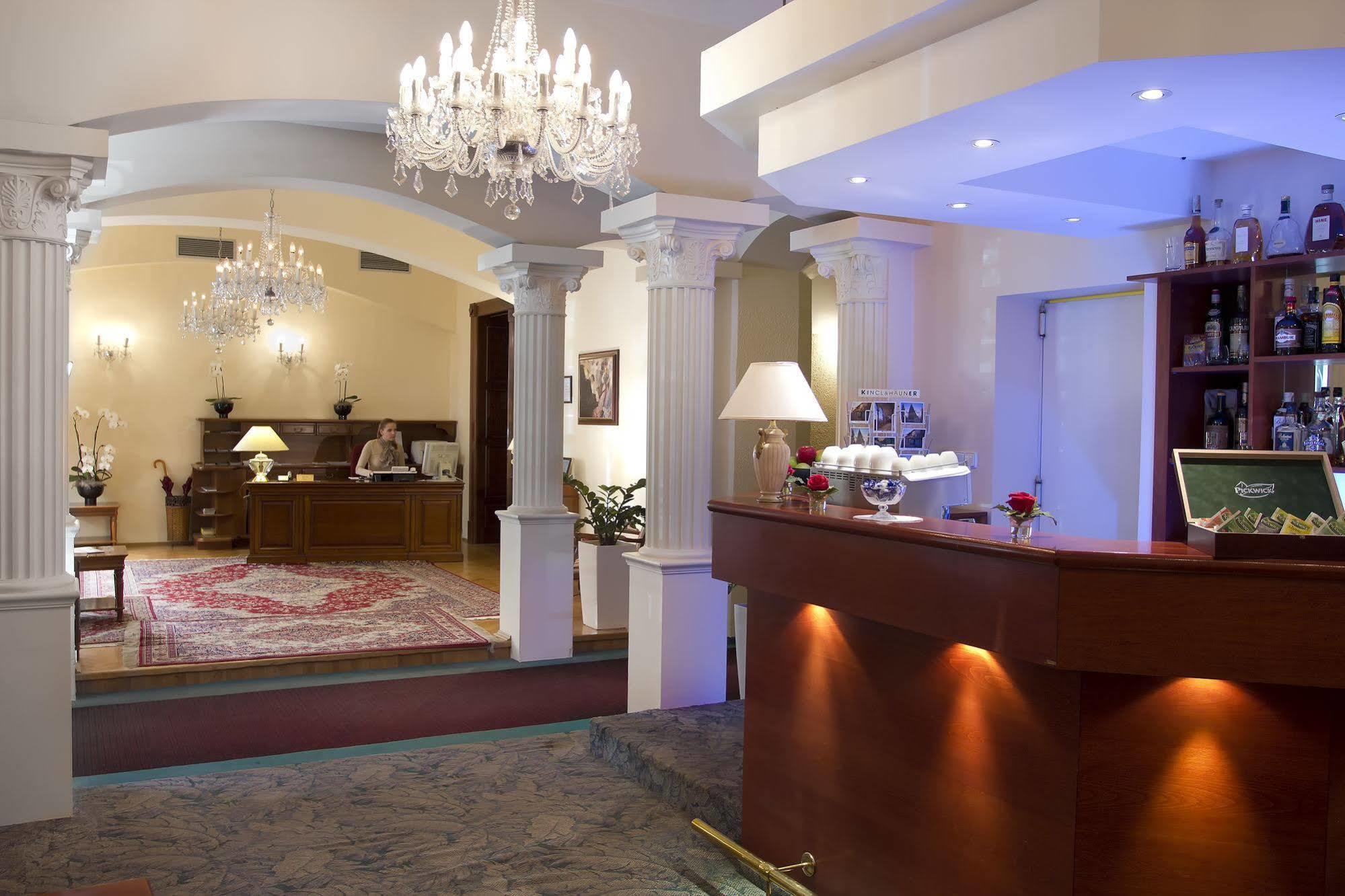 Louren Hotel ปราก ภายนอก รูปภาพ
