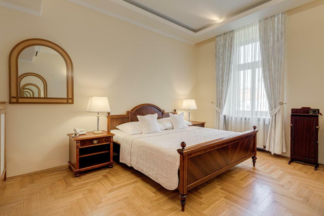 Louren Hotel ปราก ภายนอก รูปภาพ