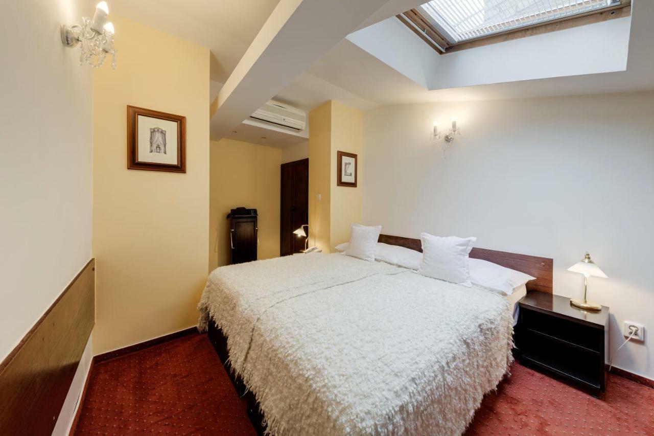 Louren Hotel ปราก ภายนอก รูปภาพ