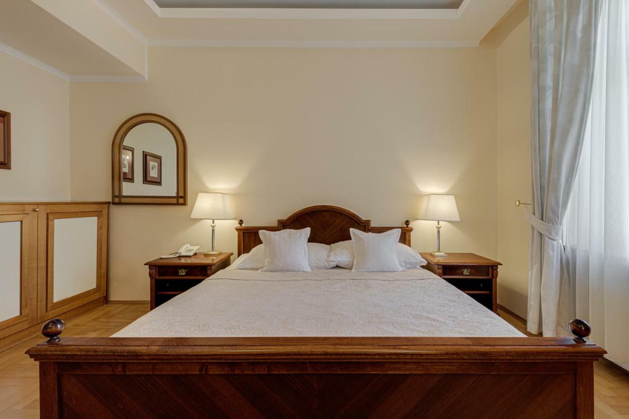 Louren Hotel ปราก ภายนอก รูปภาพ